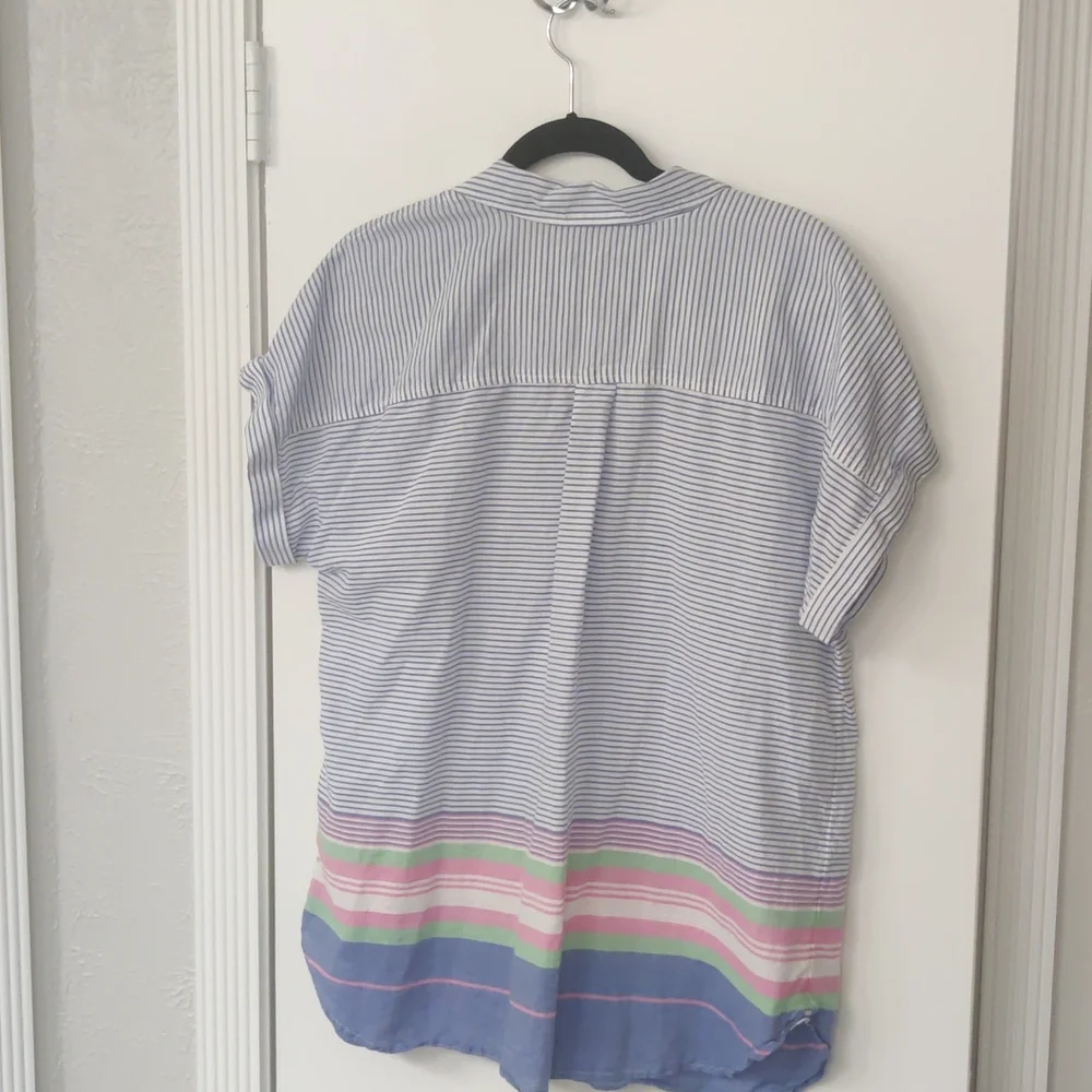 Talbots blouse - Picture 3 of 4